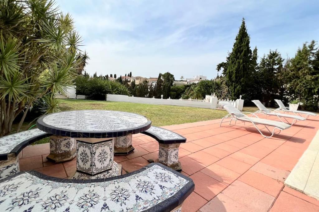 Villa Scenic With Private Pool - Sleeps 8 Mijas Esterno foto