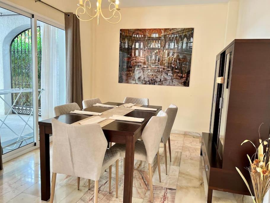 Villa Scenic With Private Pool - Sleeps 8 Mijas Esterno foto